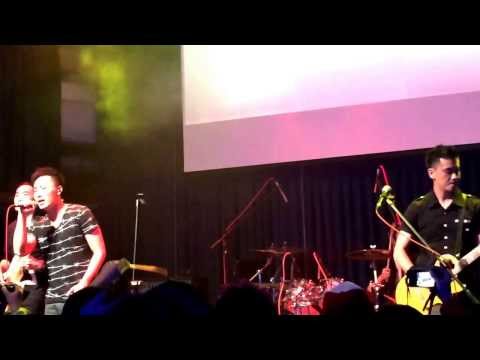 《D.C.W東城衛-Love is Power 102/12/21河岸留言 絆 演唱會》
