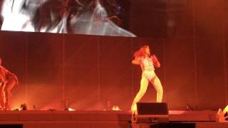Rihanna - Pour It Up (live @Anti World Tour) Warsaw, Poland