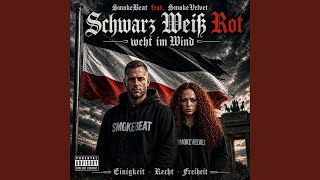 Schwarz Weiß Rot weht im Wind