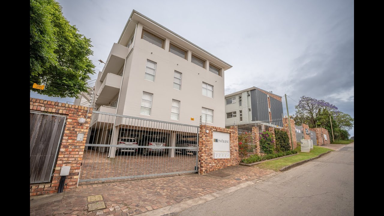 3 bedroom penthouse apartment for sale in West Hill (Makhanda