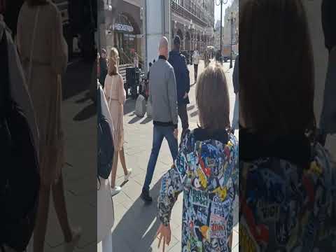DJ Vengerov - Я шагаю по Москве. Арбат/Фонтан 'Дружба Народов' на ВДНХ.