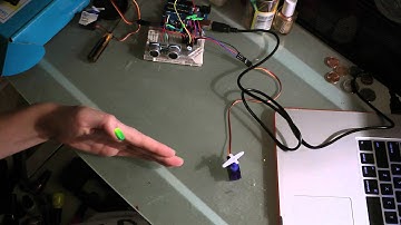 Arduino - Controlling a servo motor with a distance sensor