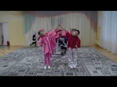 Музыкальная коммуникативная игра здравствуй друг. Танец здравствуй друг. У меня у тебя звонкие ладошки детская. Дежавю танцы краснодар. Полечка для маленьких сандаликов тройками картинка для детей.