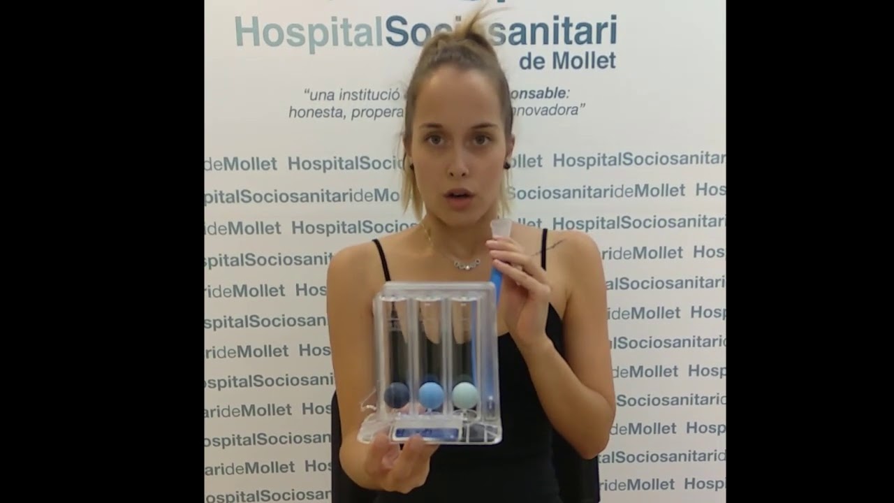 Ejercicio con incentivador respiratorio (TRIFLOW)