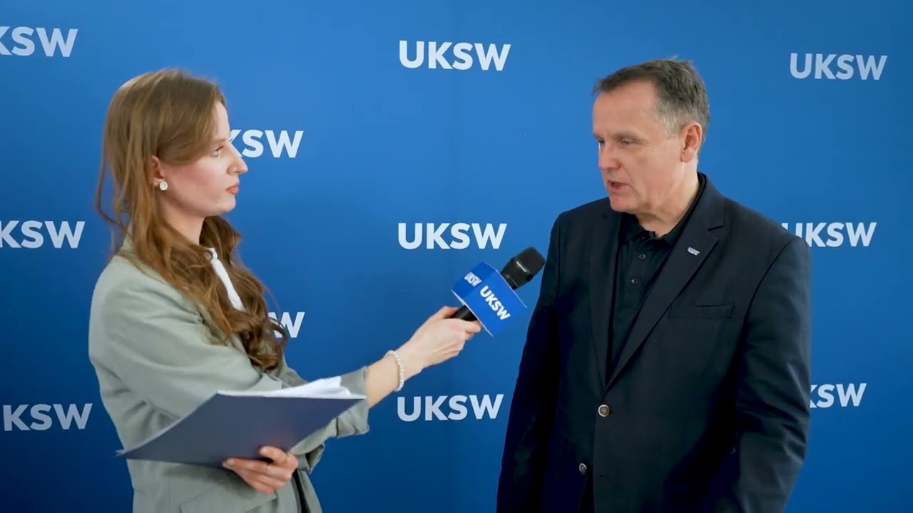 STUDENT SAM UKŁADA PROGRAM STUDIÓW | Odkoduj UKSW z prof. Maciejem Bałą