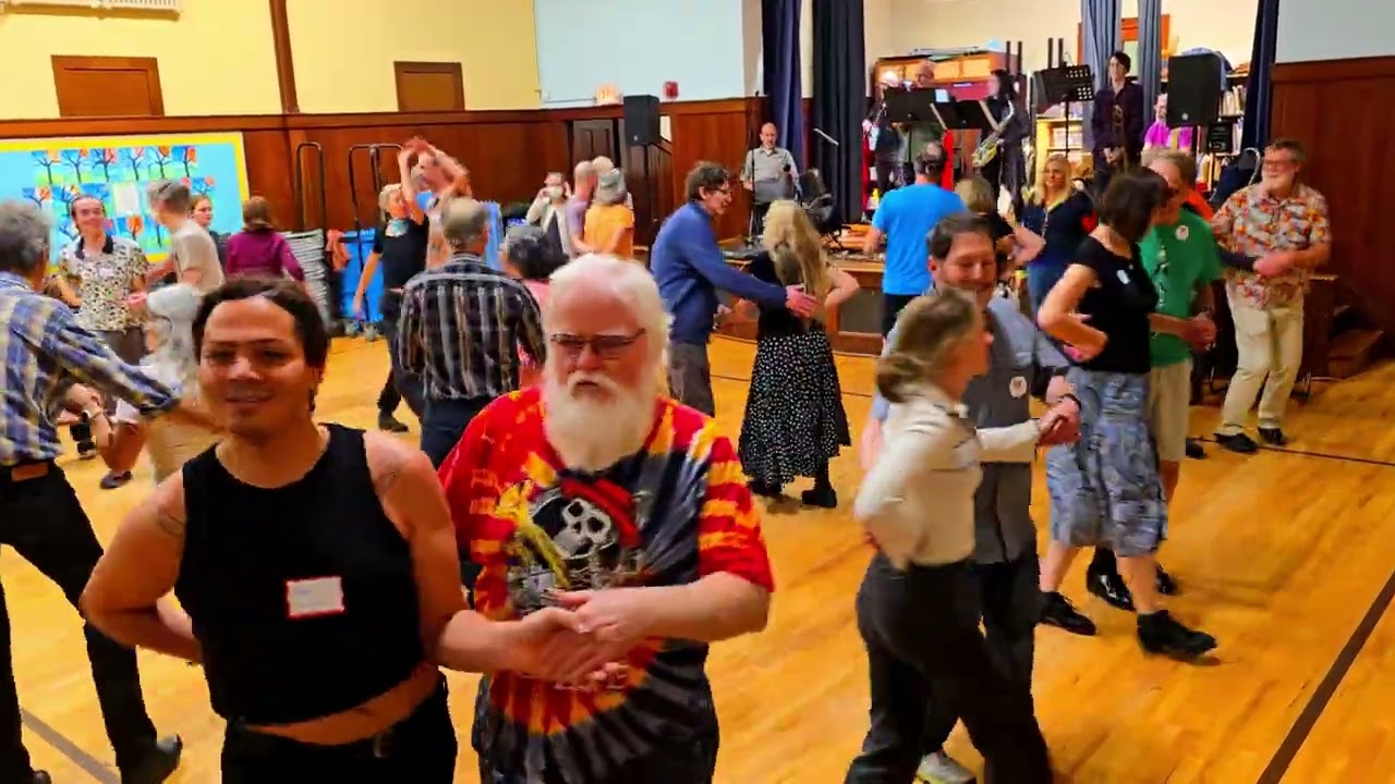 11/22/2025 PCDC 4th Saturday Contra at Fulton in Portland,  Oregon 