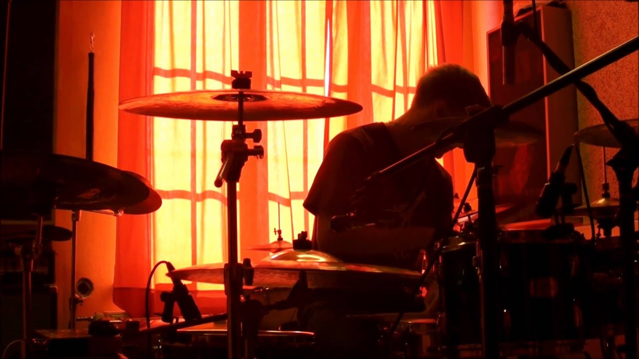 Slivers of Silence recording The Cold Grey Swallows -EP, autumn session (eng subs) (part 1/2)