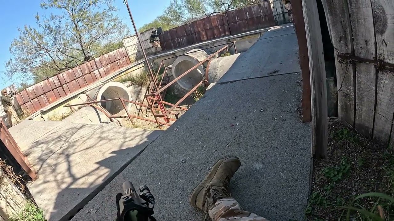 #Play #airsoft  Juego pasado, captura de castillo , muchos #hits por todos lados 