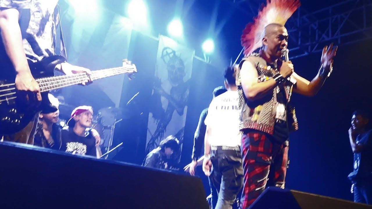 BLACK T SHIRT Live At Punk Is Not A Crime 2023 YouTube black-t-shirt-live-at-punk-is-not-a-crime-2023-youtube