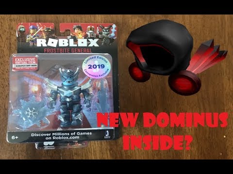 Super Rare Roblox Sdcc Toy Unboxing Frostbite General Youtube