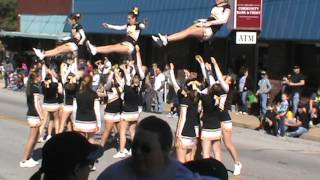 Madison Diamond Parade 2016 - Cheerleaders