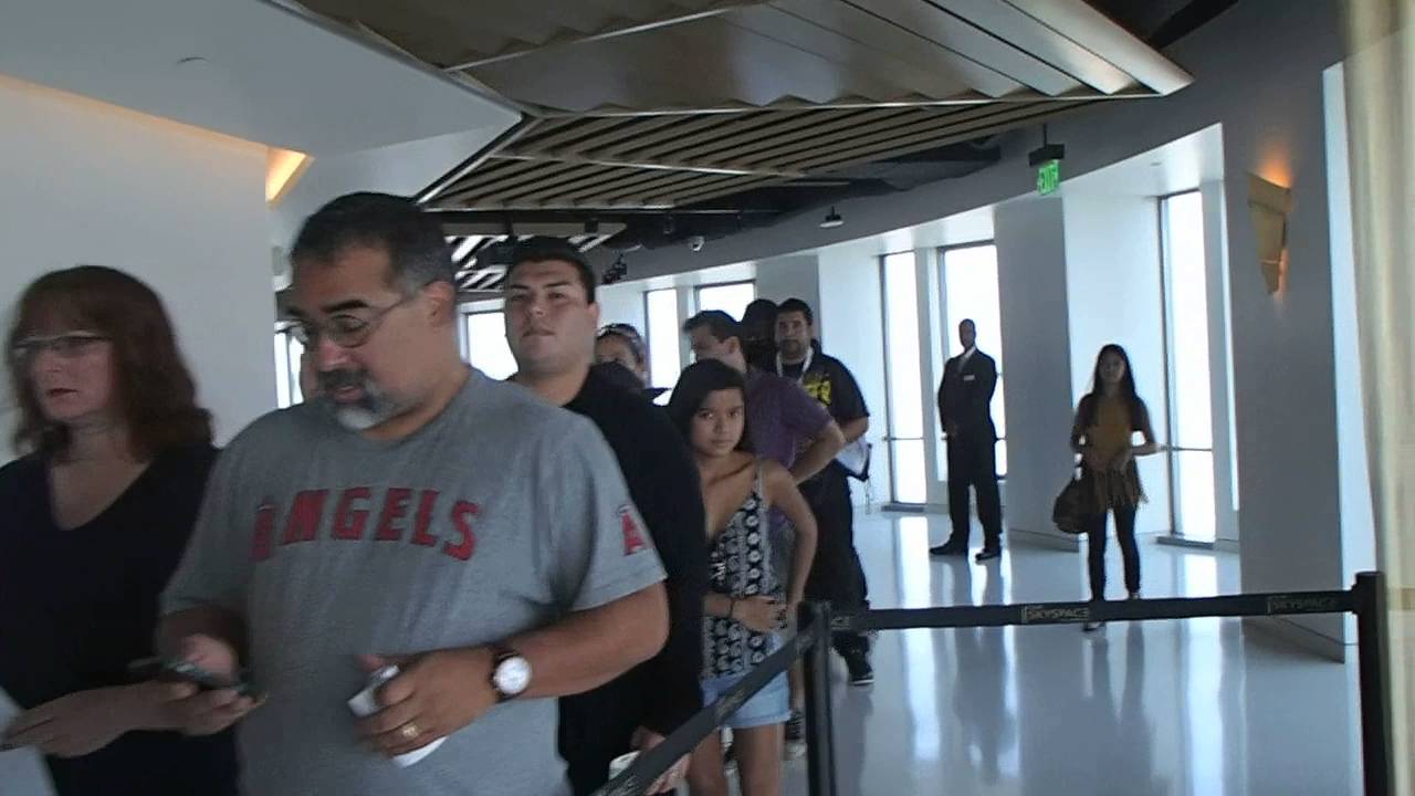 OUE SkySlide on June 25, 2016