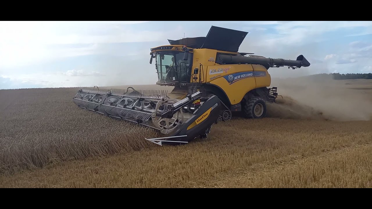 AdlerAgro_kombajn New Holland CR 9.90 z hederem firmy Macdon model FD2 o szerokości 10,5m_1