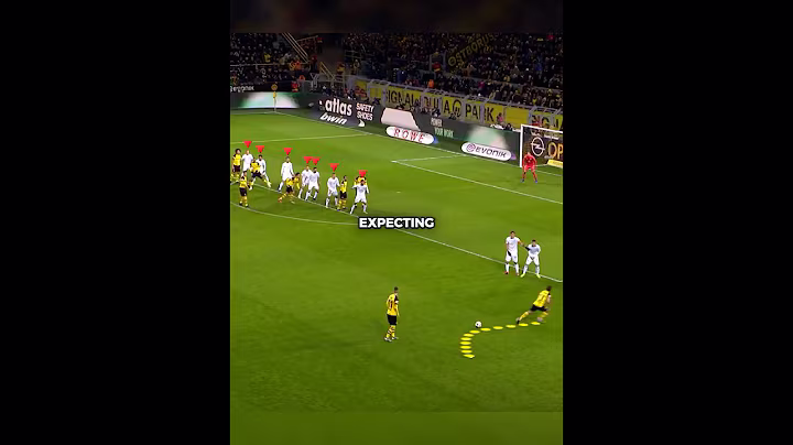 1000 IQ Freekick Tactic🧠 #football