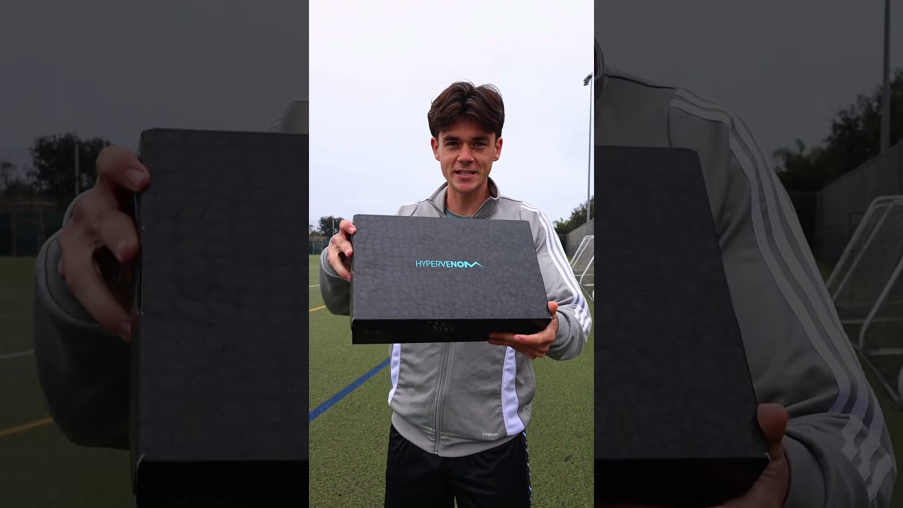 Я РАЗОРВАЛ футбольные бутсы за 400 долларов.. 😭⚽️ 