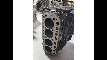 Nigel the 1977 MGB Preparing Engine block for assembly