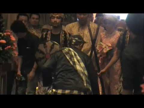 PEMENTASAN ‘UPACARA ADAT KERIS’ 5 DESEMBER 2010