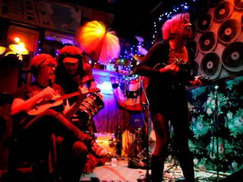 Kim Boekbinder "All For Me Grog" @ Goodbye Blue Monday 2.8.10