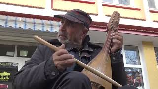 видео: Йордан Дечев свири на гъдулка, 2020 картинка: Йордан Дечев свири на гъдулка, 2020