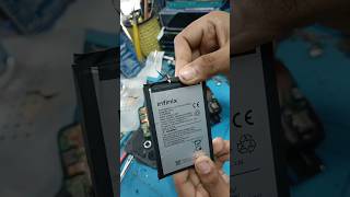 Infinix ফোন চার্জে দিলেই Restart! 😱 #mobilerepair #viralvideo #tech #technology #shorts #foryou