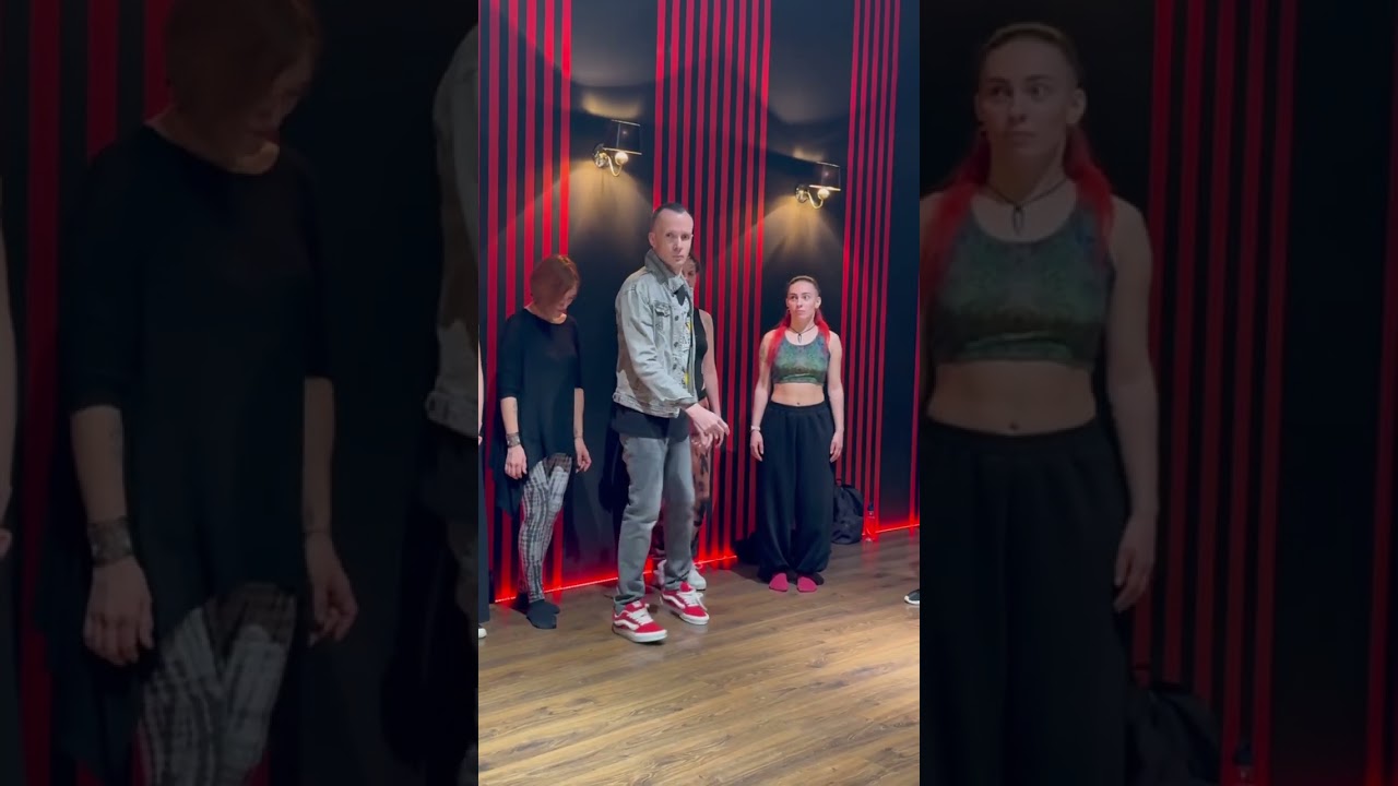 Robot pretends to be human