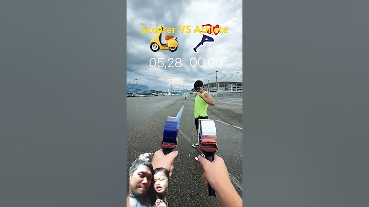 MEINE BEINE SIND SO ZAPPELIG 😂👣 #Streich​ #Streich​ #Humor​ #Comedy​ #Beziehungen​ #shortcomedy #