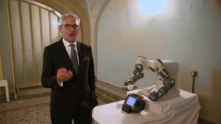 ABB Yumi robot conducts Andrea Bocelli at Teatro Verdi