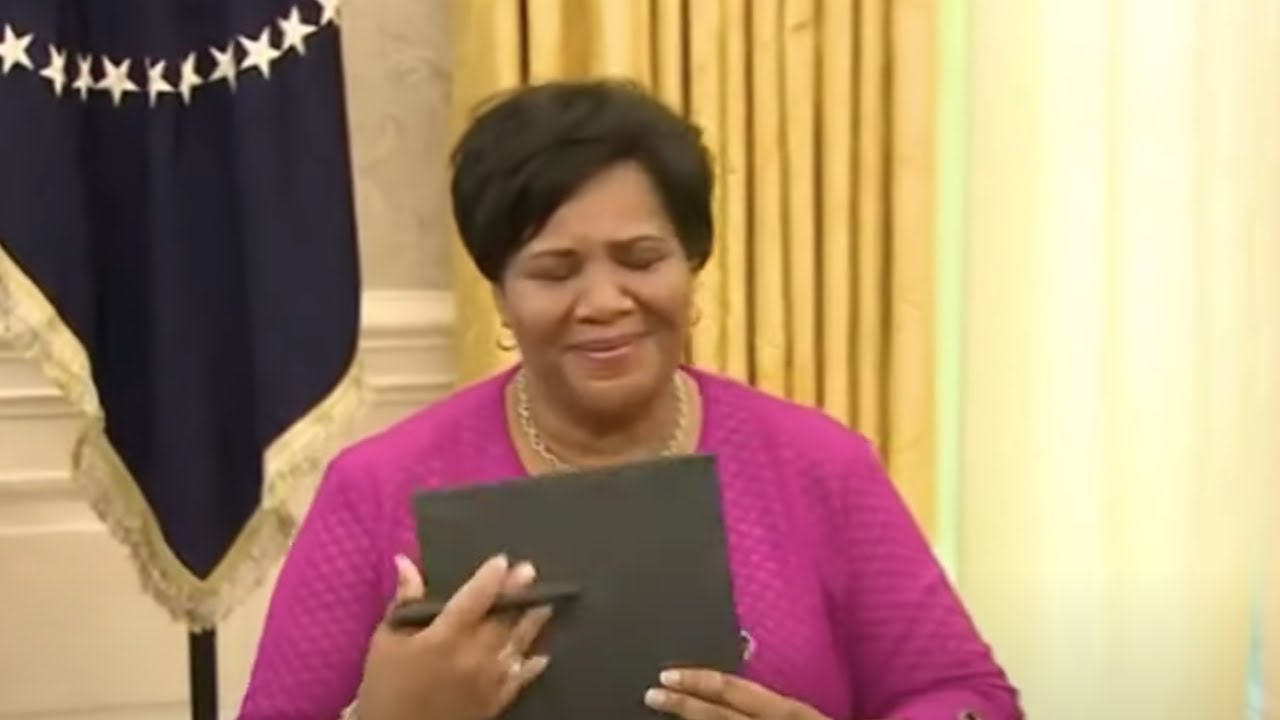 BREAKING: President Trump Grants FULL PARDON to Alice Johnson at the Oval Office