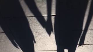 Holding on (One minute film)