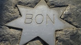 BON SCOTT's GRAVE (AC/DC) - Fremantle Cemetery Australia - Ride On #RipBonScott