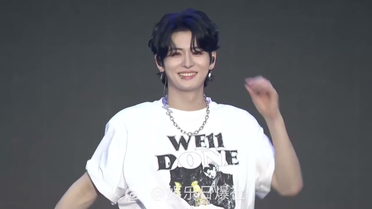 力丸RIKIMARU 💜 《DAYDREAMS》、《Summer Therapy》 #微博奇遇記 