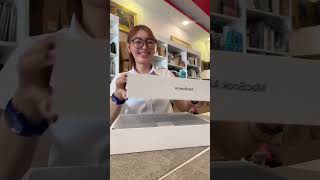 MacBook Air M2 Unboxing