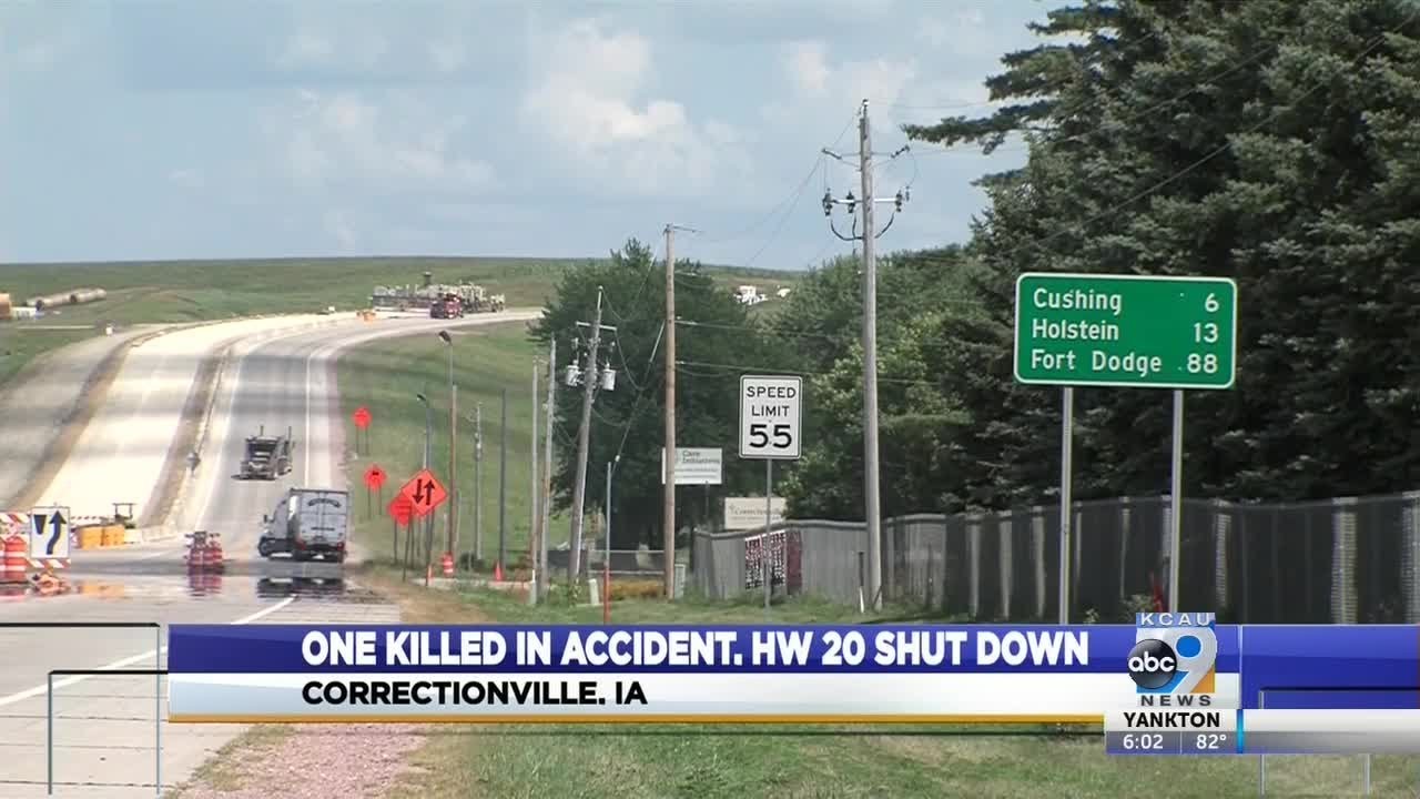 One killed in crash east of Correctionville