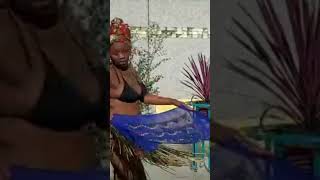 BECHA SITA KIMBU \u0026 CORDYLINE AUSTRALIS #interbiological #dance #bionic #stars #artists \u0026 #plants