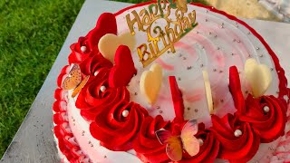 Red velvet cake decoration idea by Mrs Home
