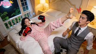 Tak ada yang berani tidak hormati CEO, kecuali wanita tidur berjalan yang menendangnya—cinta!