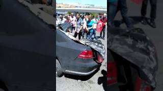 15 Temmuz Gecesi̇ Tankin Ezdi̇ği̇ Arabalar Allah C.c.bi Daha Göstermesin