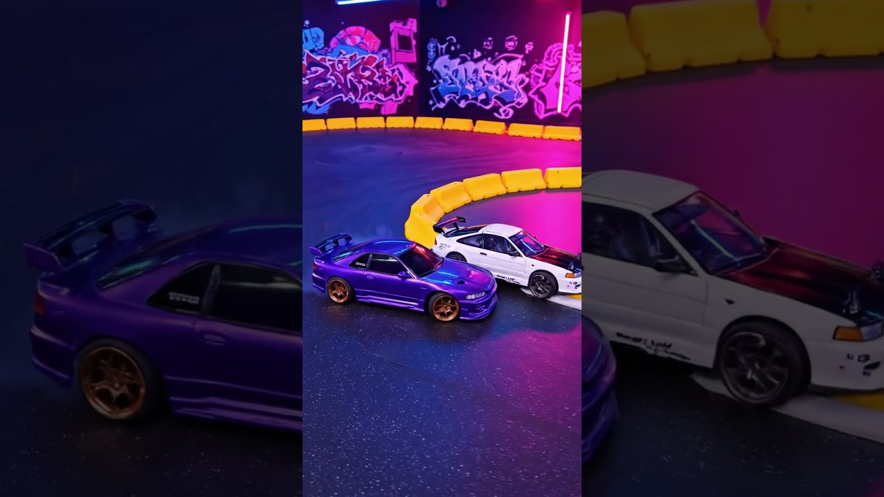 Безумная битва дрифта на радиоуправляемых моделях! S15 против AE86 в тандеме | Масштабное моделир...