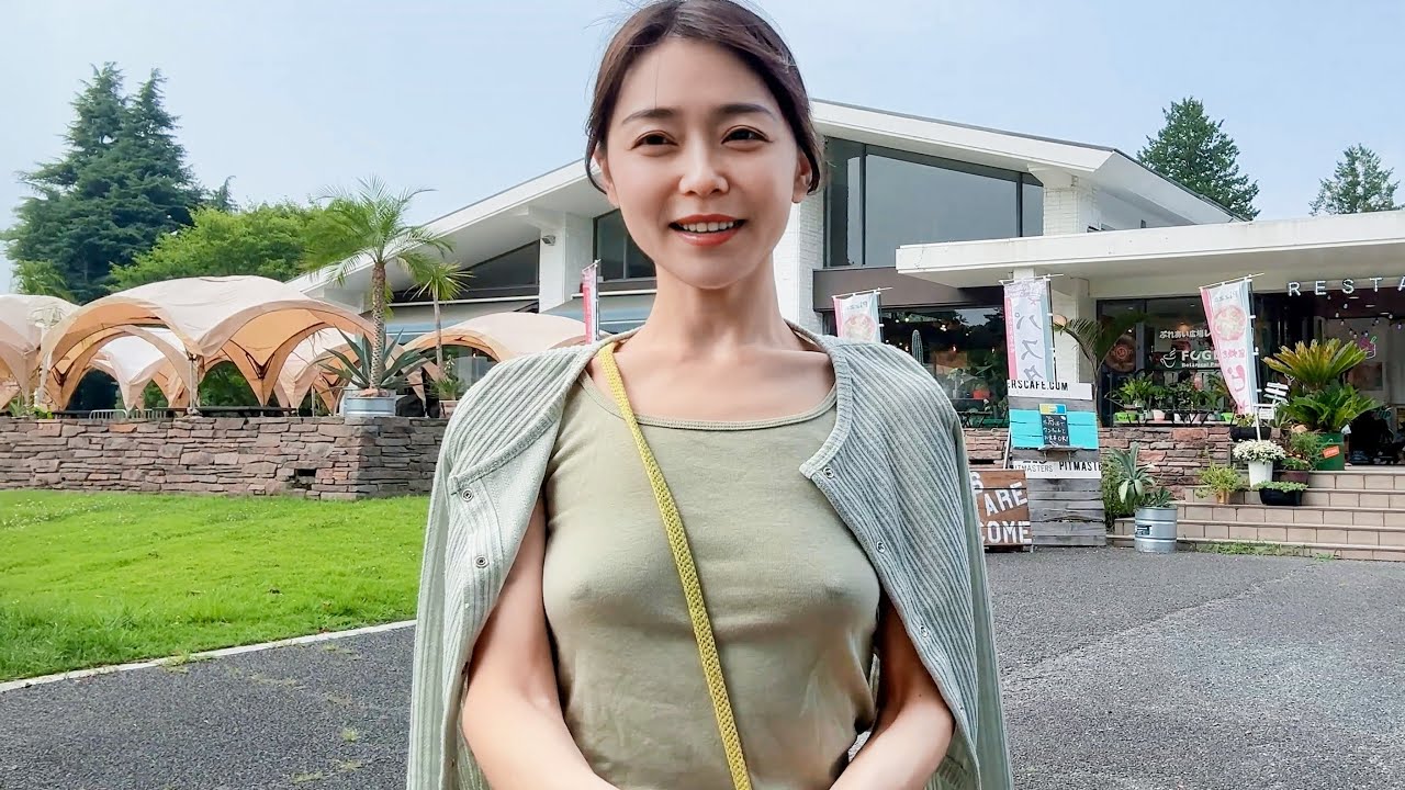 【ノーブラ】夏のお散歩をお届けします…【人妻】