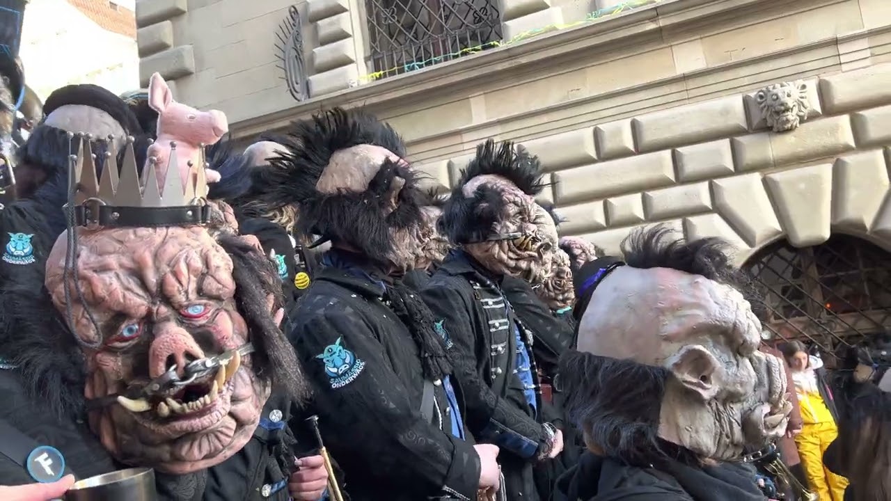 Födlitätscher Lozärn - Rhythmus/Einmarsch (Fasnacht 2022)