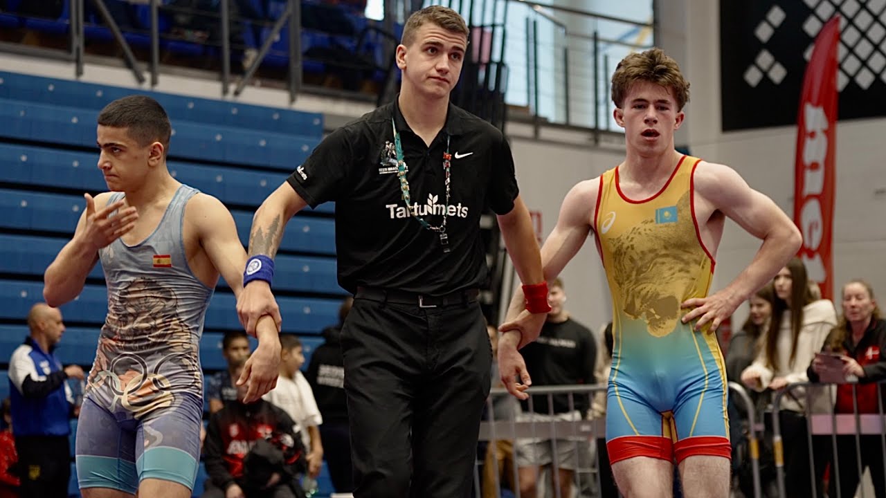 U17 Stamatios Vorrias (DEN) vs Hayk Tsatryan (ESP) 65kg. Greco-r boys youth wrestling. B-cam-man