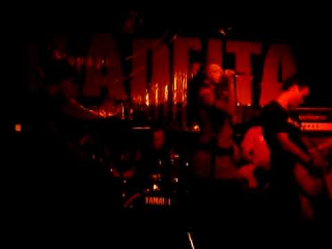 Levitar - narcisista