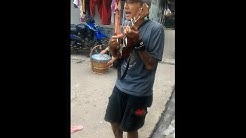 BARU !! Pengamen Jalanan Kreatif Ciptain Lagu Bikin Ngakak  - Durasi: 10:20. 