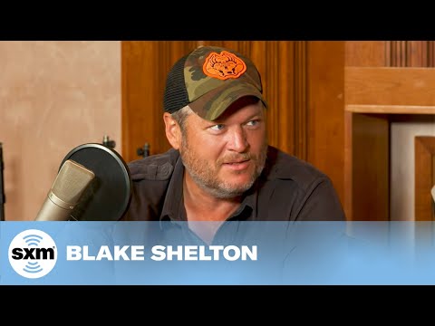 Blake Shelton & Gwen Stefani Stayed Home for Their Honeymoon