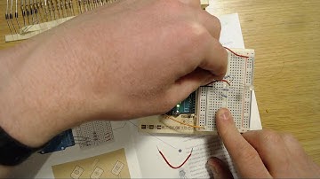 Sofox tries the Arduino Starter Kit - Chapter 04 - Colo(u)r Mixing Lamp