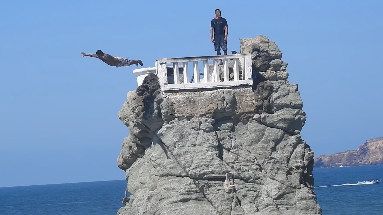 Mazatlan, Las ClavadistasCliff Divers YouTube