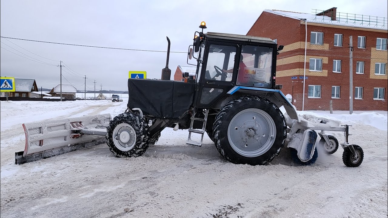 Очистка дорог от снега 201 часть - YouTube