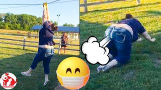 Try Not To Laugh With Top Funniest Farts And Fails Of The Week April - Funny Pets Moments 