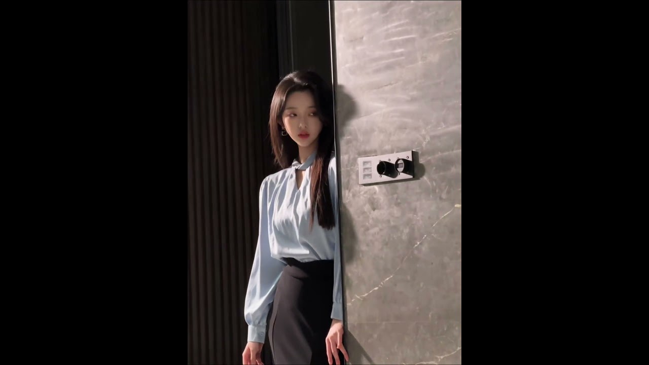 Reborn at 18: The Great-Grandma Takes Charge Season