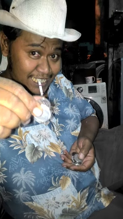 Teknisi bagi-bagi duit buat anggota grup